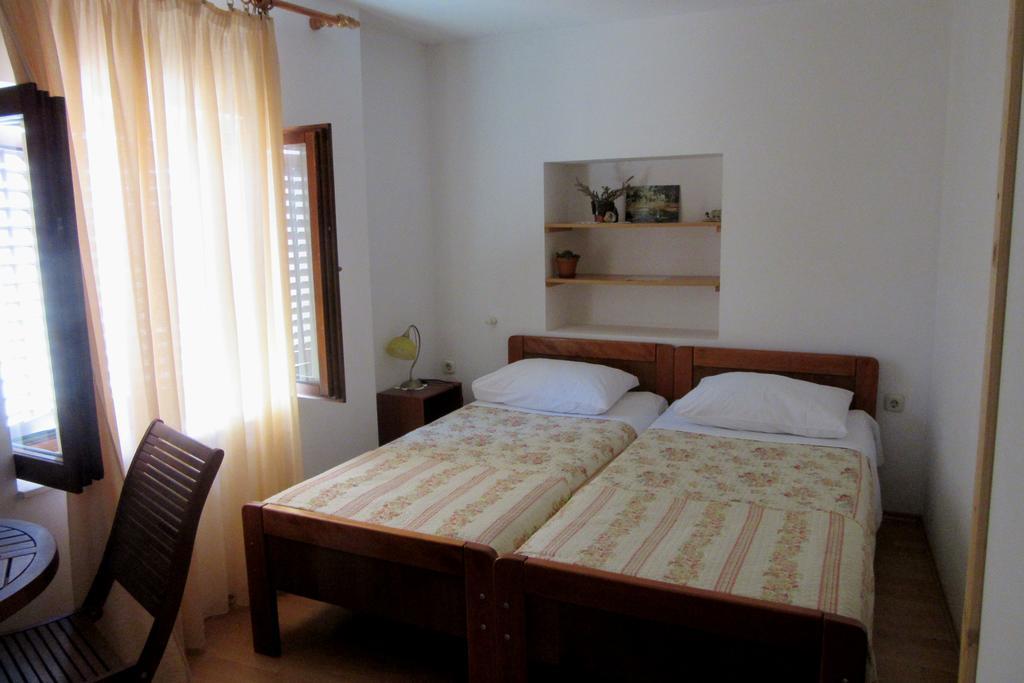 Dobra Apartments Trogir Exteriör bild