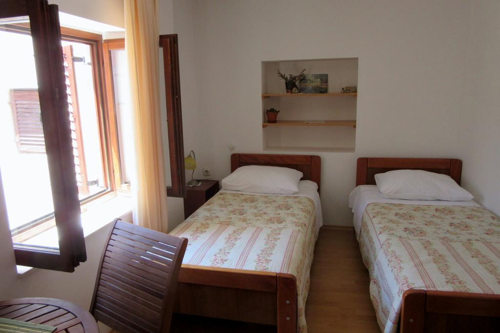 Dobra Apartments Trogir Exteriör bild